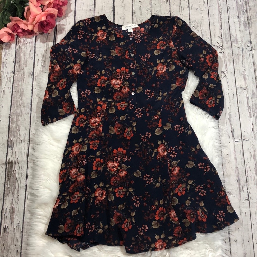 Amour Vert Tunic Henley Quarter Floral Dress